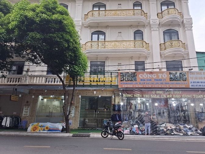 Cho thuê mặt bằng, 20m2, Nguyễn Hậu, giá 8tr, ngay giáo xứ Tân Phú