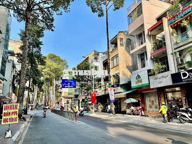 🔥 SIÊU PHẨM MẶT TIỀN THƯƠNG HIỆU QUẬN 1 🔥 4,5X18m - 4 TẦNG THANG MÁY