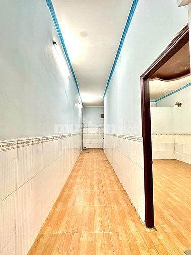 BÁN ĐẤT TẶNG NHÀ DT LỚN 65M2 NGAY UBND P.TÂN TẠO, BÌNH TÂN, SHR VAY NH