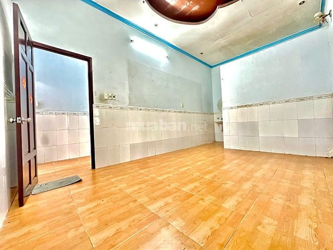 BÁN ĐẤT TẶNG NHÀ DT LỚN 65M2 NGAY UBND P.TÂN TẠO, BÌNH TÂN, SHR VAY NH
