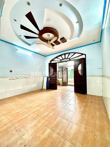 BÁN ĐẤT TẶNG NHÀ DT LỚN 65M2 NGAY UBND P.TÂN TẠO, BÌNH TÂN, SHR VAY NH
