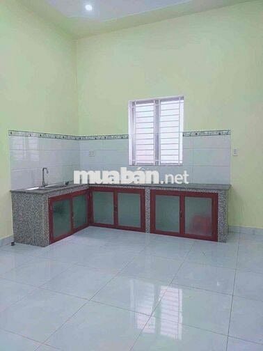 KẸT TIỀN BÁN GẤP NHÀ GAANF CHỢ BÊN THẾ ĐƯỜNG XE HƠI THÔNG GIÁ RẺ
