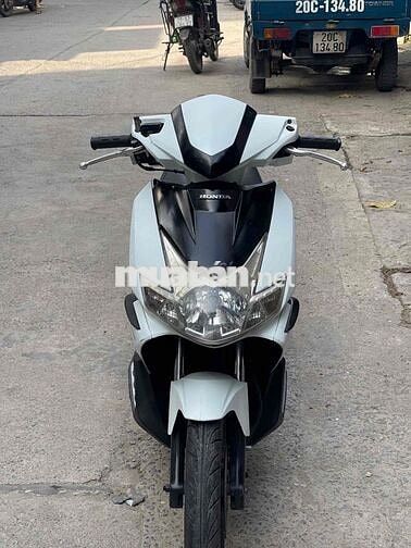Honda Air Blade Trắng đen chạy êm