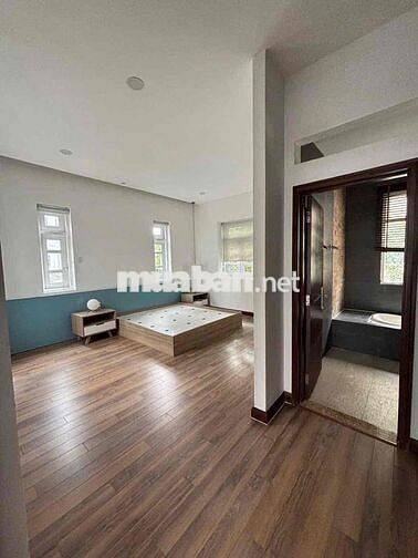 Biệt Thự khu Họ LÊ & Nguyễn Sơn, 8 x 20m, 3 Tấm, 7 Phòng Ngủ, 7 WC