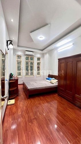Hồ Đền Lừ, lô góc thoáng sáng, 4 tầng, 5 ngủ, 30m² chỉ hơn 7 tỷ