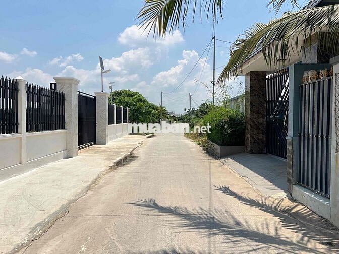 Đất 261m2 Full Thổ Cư – Gần UBND Đức Hòa Đông
