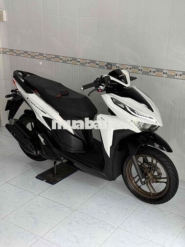 Vario 150 2019 Trắng đen 17000 km bstp chính chủ