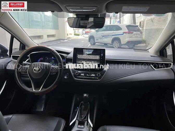 Toyota Altis 2022 1.8V 30.000 km Xám