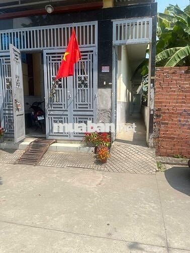 Phòng cho thuê 12m2, có gác lửng, lối đi riêng, gần CĐ Điện Lực