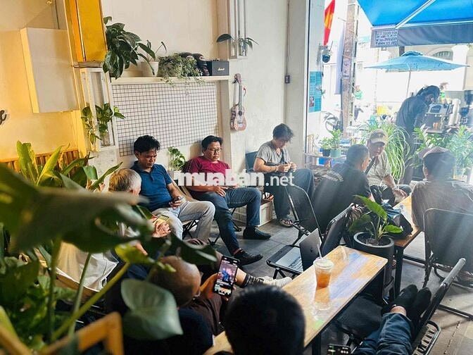 TUYỂN NHÂN VIÊN BÁN CAFE TAKE AWAY