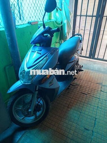 vợ đòi mua xe mới nên bán xe cũ.