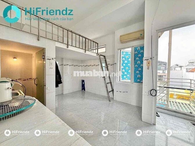 PHÒNG DUPLEX BAN CÔNG SIÊU THOÁNG NGAY KHU TÊN LỬA