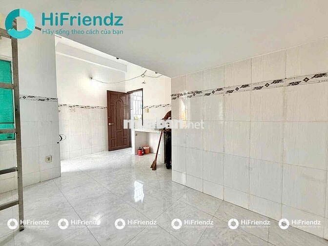 PHÒNG DUPLEX BAN CÔNG SIÊU THOÁNG NGAY KHU TÊN LỬA
