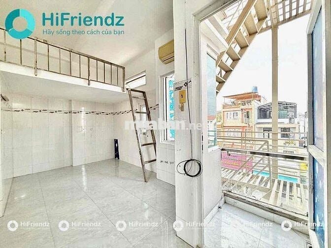 PHÒNG DUPLEX BAN CÔNG SIÊU THOÁNG NGAY KHU TÊN LỬA