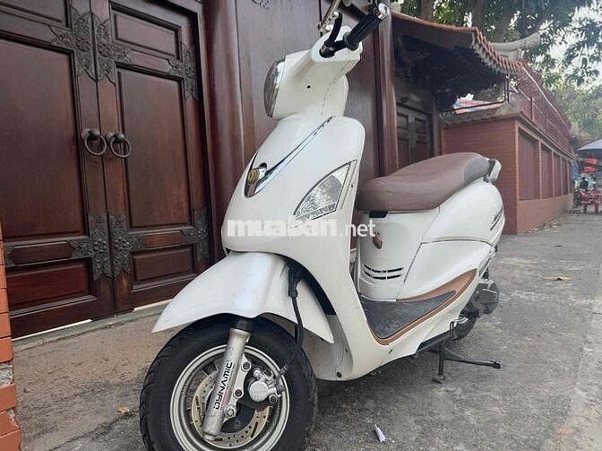 SYM Attila Fi màu Trắng
