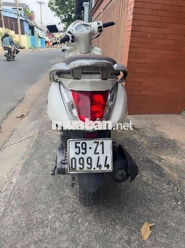 SYM Attila Fi màu Trắng