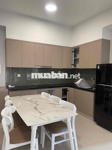 Căn góc 3 Phòng ngủ ; Đầy đủ nội thất như hình. LH Xem nhà gặp Hương