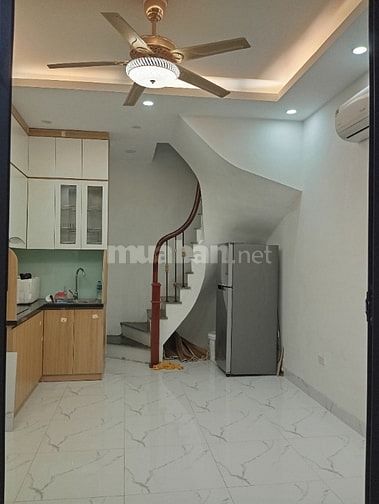 Bán nhà riêng 4,5 tầng ngõ 140 trung phụng sổ đỏ riêng