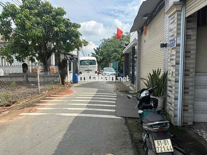 cho thuê nhà lầu trệt đường nhựa thông , gần ngac ba cây điệp
