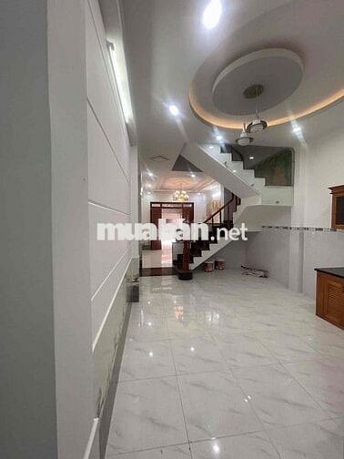 cho thuê nhà lầu trệt đường nhựa thông , gần ngac ba cây điệp
