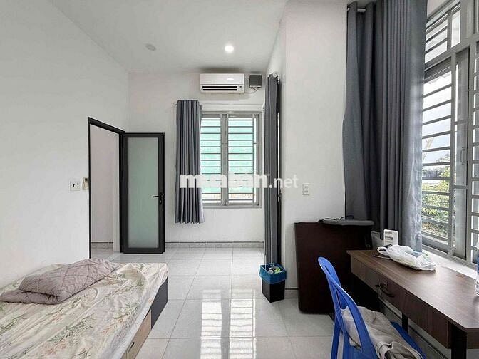 1 PHÒNG NGỦ 1 PHÒNG KHÁCH NGAY ĐẠI HỌC NGUYỄN TẤT THÀNH Q12