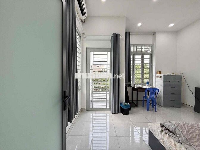 1 PHÒNG NGỦ 1 PHÒNG KHÁCH NGAY ĐẠI HỌC NGUYỄN TẤT THÀNH Q12