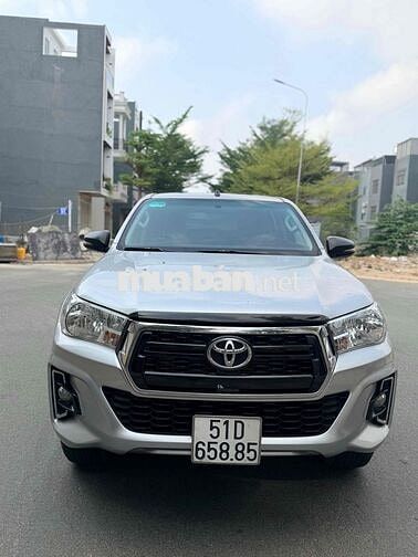 Toyota Hilux 2020 E tự động 1 chủ cực đẹp sẵn dùng