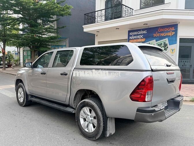 Toyota Hilux 2020 E tự động 1 chủ cực đẹp sẵn dùng