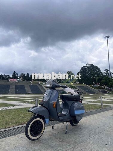 Piaggio Vespa 2 thì 150cc Xám