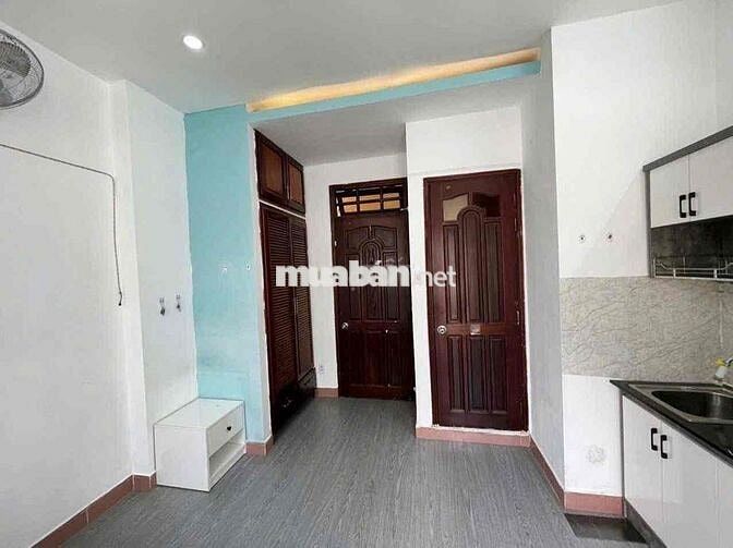 Phòng trọ 25m2, ban công thoáng mát, sát ĐH công nghiệp, bv175, cv GĐ