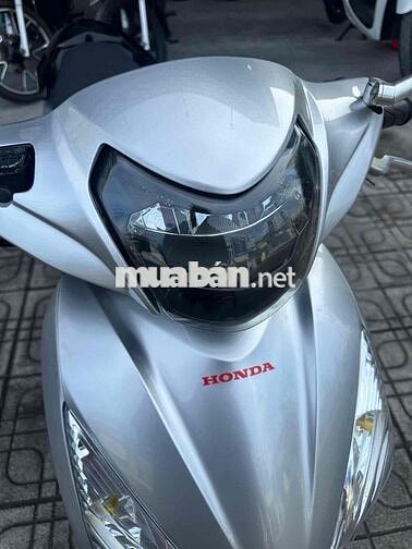 Honda Vision 2019 màu Bạc