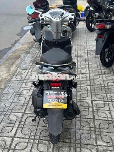 Honda Vision 2019 màu Bạc