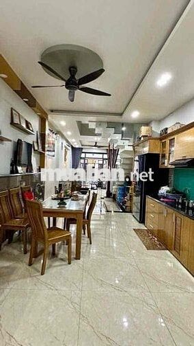 -NHÀ 3 TẦNG  -PHAN VĂN HỚN -XÃ BÀ ĐIỂM-HÓC MÔN .HẺM 8M XE TẢI THÔNG .