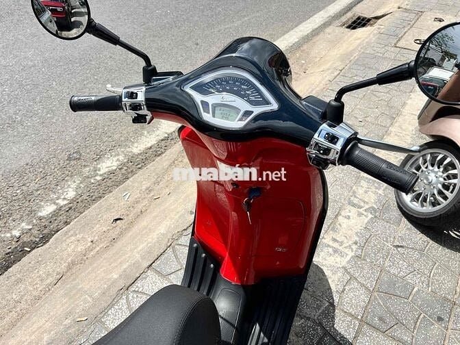 Vespa Primavera Disney Mickey Mouse 2025 Đồng Moto