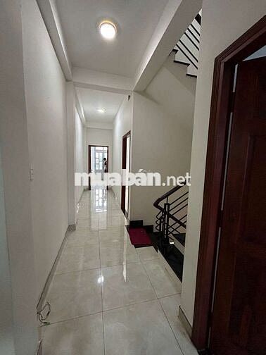 Cho thuê nhà CC, hẻm 8m Tô Ngọc Vân, Q12. 5x20, 3 Tầng, 14.5tr/th
