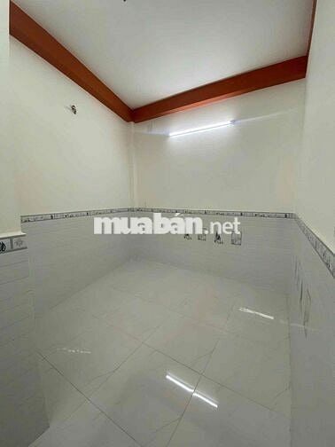 NHÀ [ 4 x 15] 2 lầu + ST ( 3PN,2WC) .OTO NGỦ TRONG NHÀ,Đ. MÃ LÒ