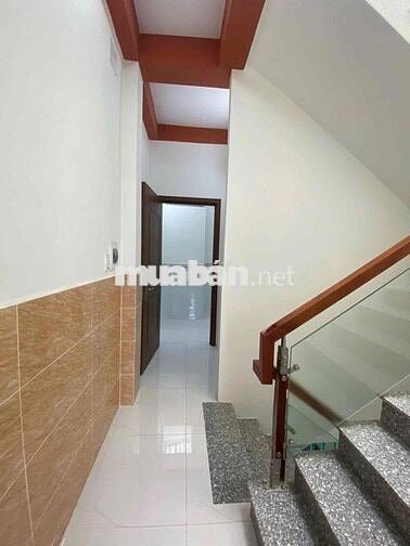 NHÀ [ 4 x 15] 2 lầu + ST ( 3PN,2WC) .OTO NGỦ TRONG NHÀ,Đ. MÃ LÒ