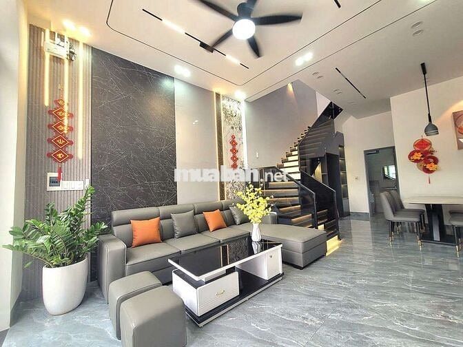 Bán nhà kiệt 218 hoàng văn thái 2 tầng