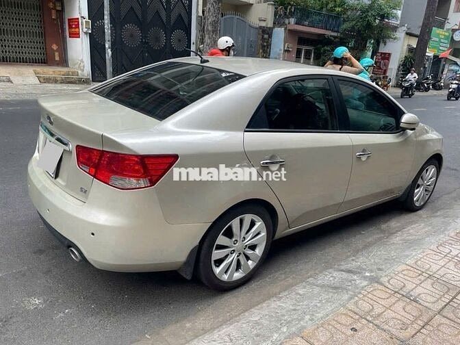 Kia Forte 2012 1.6 AT 45000 km