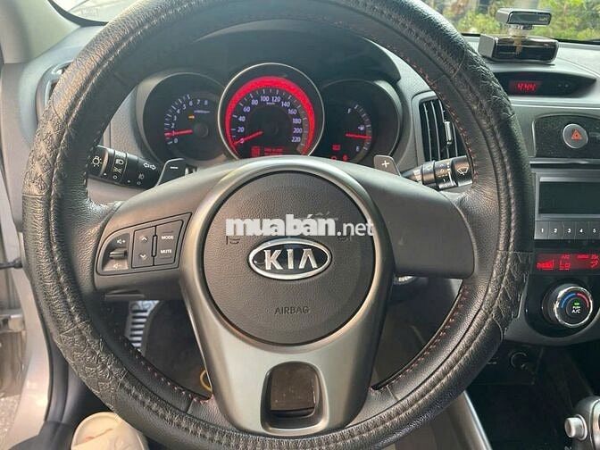 Kia Forte 2012 1.6 AT 45000 km
