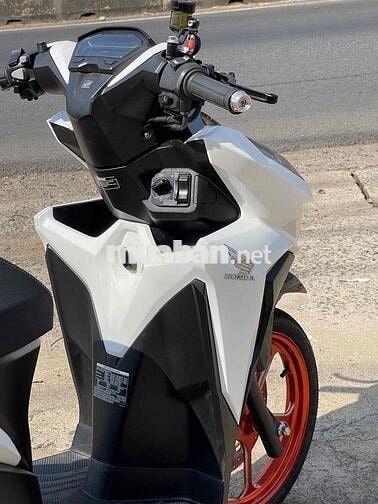 Honda Vario 150 Trắng đen Đã qua sử dụng