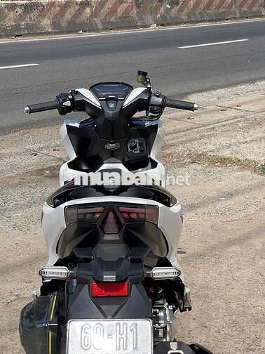 Honda Vario 150 Trắng đen Đã qua sử dụng