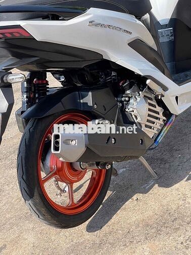 Honda Vario 150 Trắng đen Đã qua sử dụng