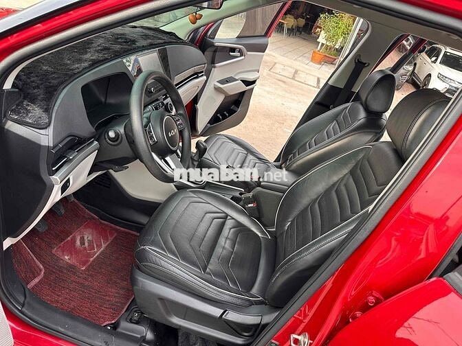 Kia Carens Đỏ 7 chỗ Số sàn