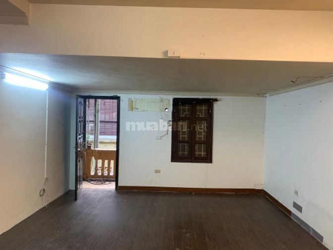 Cho thuê nhà mặt phố Đào Duy Từ, 50m2 x 4 Tầng