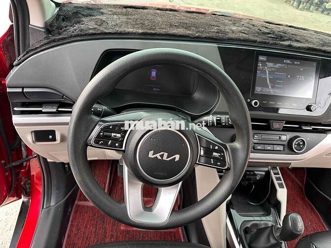 Kia Carens Đỏ 7 chỗ Số sàn