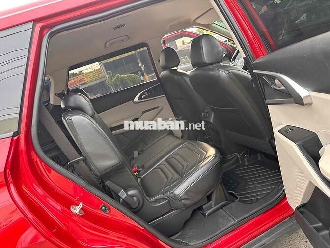 Kia Carens Đỏ 7 chỗ Số sàn