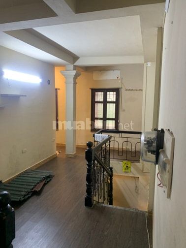 Cho thuê nhà mặt phố Đào Duy Từ, 50m2 x 4 Tầng