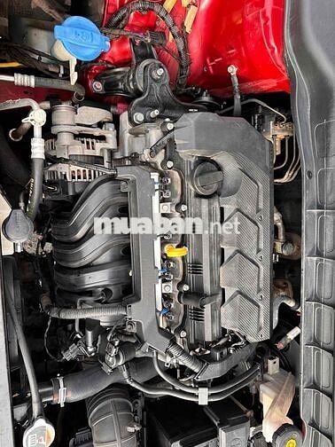 Kia Carens Đỏ 7 chỗ Số sàn