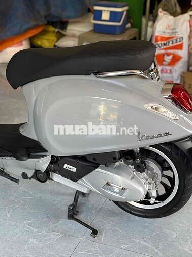 Piaggio Vespa 2024 Xám 8100 km